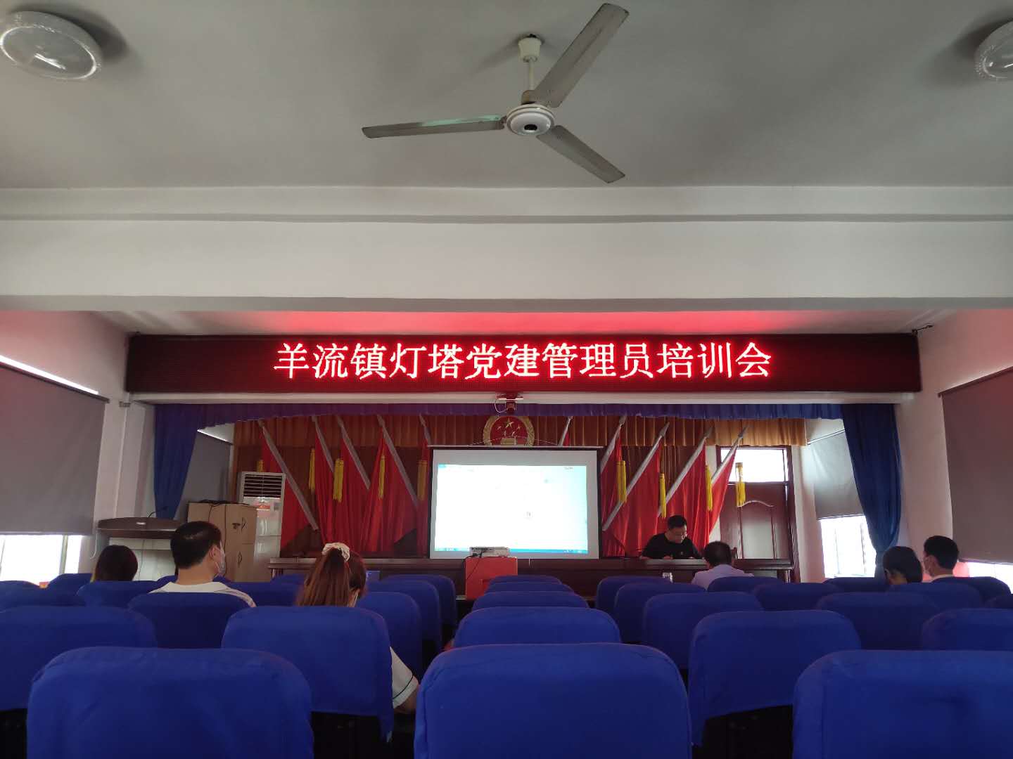 山東興源機械有限公司官網(wǎng)|起重機|行車|山東興源機械|單梁起重機|電動葫蘆|起重配件|www.unsion.cn|xyqzj|xyqzj.com|興源起重機|興源|起重機行車|起重設(shè)備|起重機械